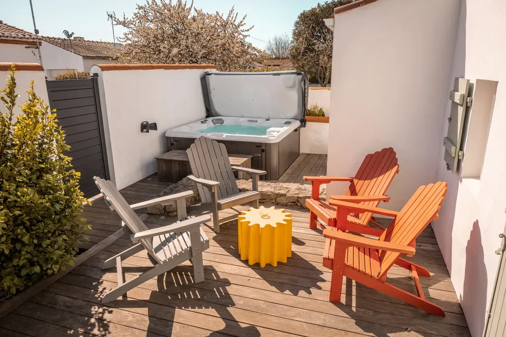 20 Terrasse cozy avec Jacuzzi privatif