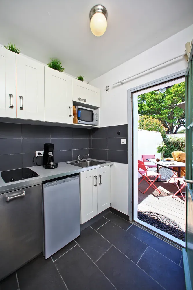 23 cuisine avec accès terrasse