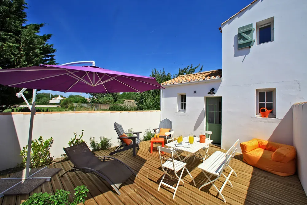 27 Terrasse avec canapé pour lézarder au soleil